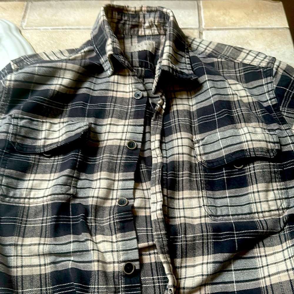 Size medium - Picture 1 of 1